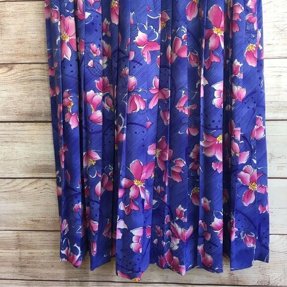VINTAGE COUNTRY SOPHISTICATES‎ BY PENDLETON PLEATED FLORAL SKIRT - Picture 3 of 6
